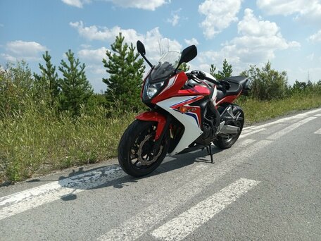 2015 Honda CBR 650F, красный, 750000 рублей, вид 1