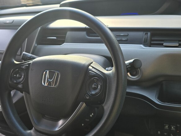 2017 Honda Freed Freed+ II, серебристый - вид 7