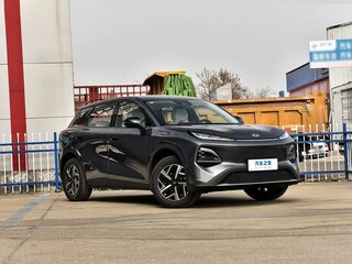 2026 Changan Qiyuan Q05 40.3 kWh II, чёрный, 1662055 рублей, вид 3