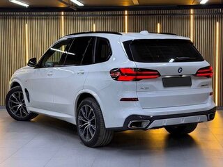 2024 BMW X5 30d IV (G05/G18) Рестайлинг, белый, 11500000 рублей, вид 2