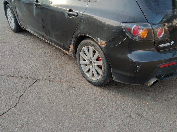 2006 Mazda 3 I (BK), чёрный - вид 4