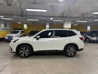 2023 Subaru Forester V Рестайлинг, белый, 3400444 рублей, вид 4
