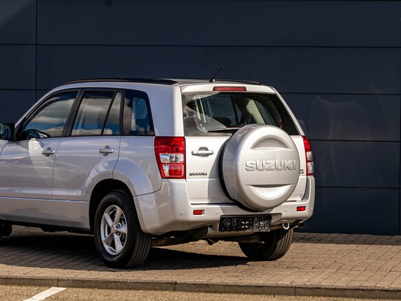 2013 Suzuki Grand Vitara II Рестайлинг 2, серебристый, 1395000 рублей - вид 9