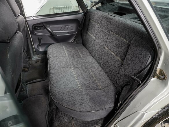 2005 Lada (ВАЗ) 2115, серебристый, 279000 рублей - вид 8