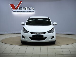 2013 Hyundai Elantra V (MD), белый, 900000 рублей, вид 2