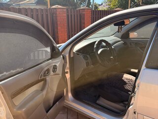 1999 Ford Focus I (North America), серебристый, 250000 рублей, вид 5
