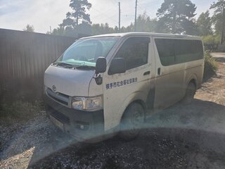 2005 Toyota HiAce H200, белый, 999999 рублей, вид 3