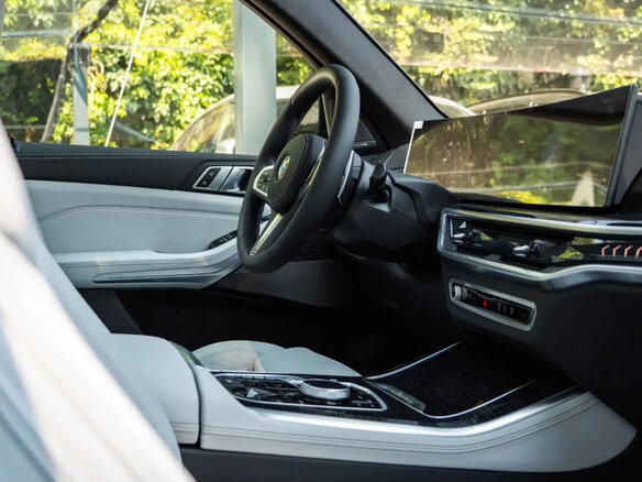 2026 BMW X5 40d IV (G05/G18) Рестайлинг, серый - вид 15