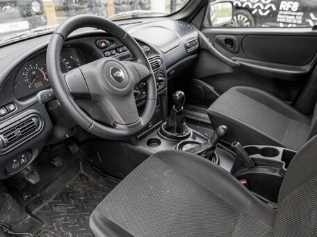 2014 Chevrolet Niva I Рестайлинг, серый, 520608 рублей, вид 5