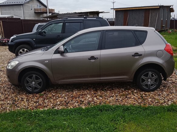 2007 Kia Ceed I, бежевый - вид 3
