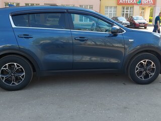 2019 Kia Sportage IV Рестайлинг, синий, 1900000 рублей, вид 2