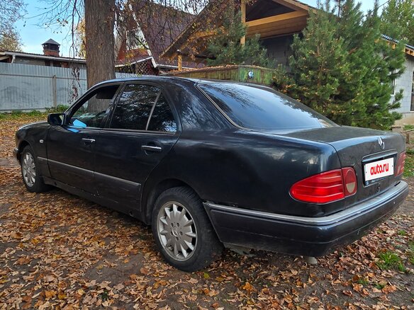 1997 Mercedes-Benz E-Класс 200 II (W210, S210), чёрный - вид 7