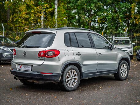 2011 Volkswagen Tiguan I Рестайлинг, белый, 930000 рублей, вид 2