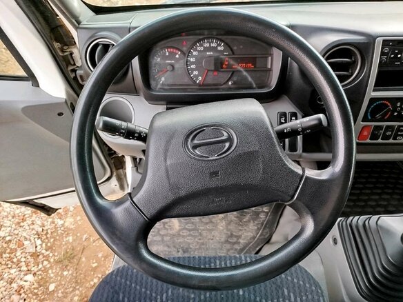 2019 Hino Series 300 (Dutro), белый, 2150000 рублей - вид 6