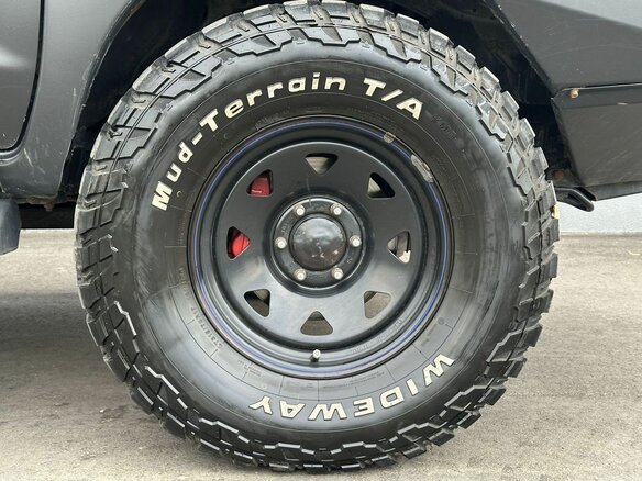 2013 Toyota Hilux Arctic Trucks AT38 VII Рестайлинг, чёрный, 2399000 рублей - вид 23