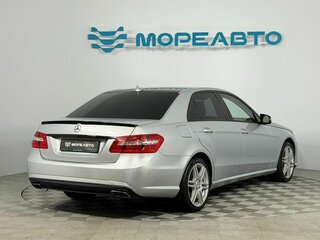 2010 Mercedes-Benz E-Класс 200 5G-Tronic IV (W212, S212, C207), серебристый, 1399000 рублей, вид 5