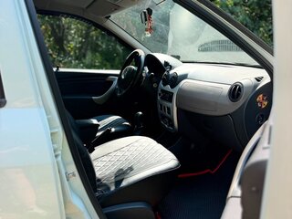 2010 Renault Logan I Рестайлинг, белый, 545000 рублей, вид 4