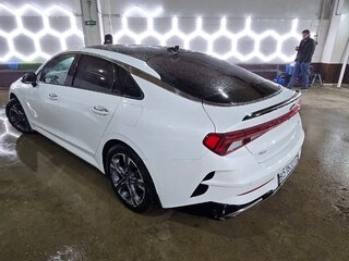 2020 Kia K5 III, белый, 2700000 рублей, вид 4