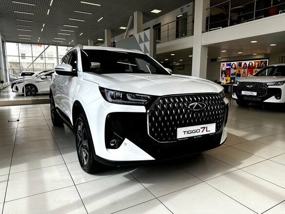 2025 Chery Tiggo 7L I, белый, 2985000 рублей - вид 3