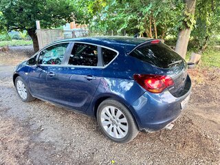2011 Opel Astra J, синий, 899999 рублей, вид 5