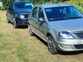 2011 Renault Logan I Рестайлинг, бежевый, 400000 рублей, вид 4