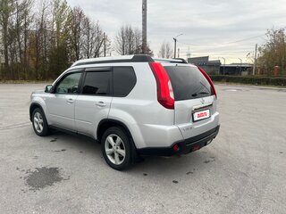 2014 Nissan X-Trail II Рестайлинг, серебристый, 1390000 рублей, вид 4