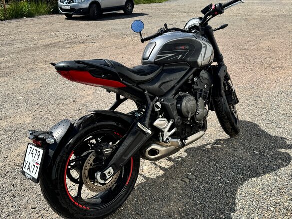 2021 Triumph Trident 660, серебристый, 700000 рублей - вид 10