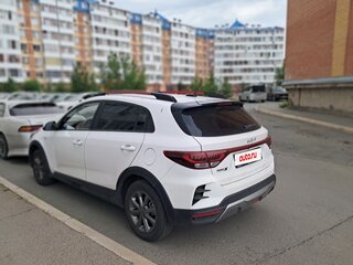 2022 Kia Rio X IV Рестайлинг, белый, 1790000 рублей, вид 3