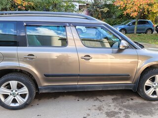 2011 Skoda Yeti I, коричневый, 700000 рублей, вид 3