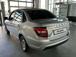 2026 Lada (ВАЗ) Granta I Рестайлинг, серебристый, 1121000 рублей, вид 2