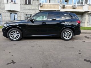 2019 BMW X5 30d IV (G05/G18), чёрный, 5850000 рублей, вид 2
