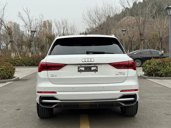 2022 Audi Q3 35 TFSI II (F3), белый, 2340000 рублей - вид 17