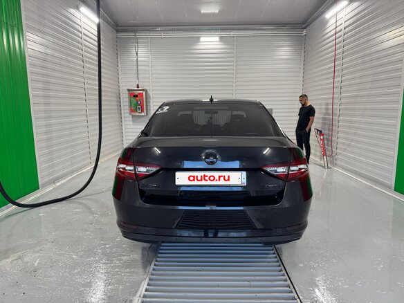 2018 Skoda Superb III, чёрный, 1750000 рублей - вид 2