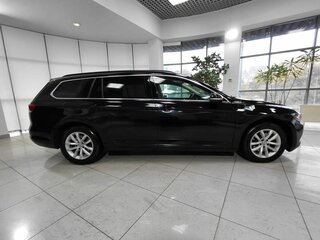 2018 Volkswagen Passat B8, чёрный, 1600000 рублей, вид 4