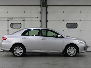2012 Toyota Corolla X (E140, E150) Рестайлинг, серебристый, 857000 рублей, вид 4