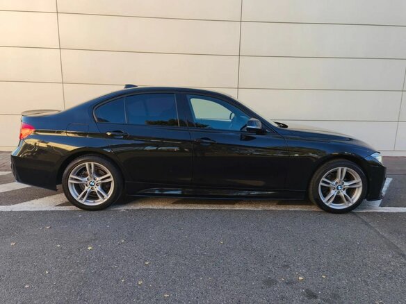 2014 BMW 3 серии 320i xDrive VI (F3x), чёрный, 1570000 рублей - вид 3