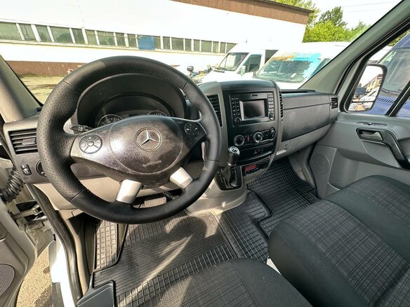 2014 Mercedes-Benz Sprinter, белый, 3100000 рублей - вид 10
