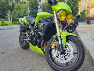 2009 Triumph Street Triple, зелёный, 475000 рублей, вид 1