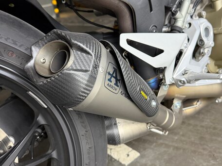 2021 Ducati Streetfighter V4, красный, 2000000 рублей, вид 3