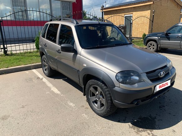 2020 Lada (ВАЗ) Niva, серебристый, 750000 рублей - вид 3