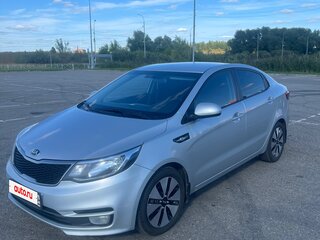 2015 Kia Rio III Рестайлинг, серебристый, 1000000 рублей, вид 1