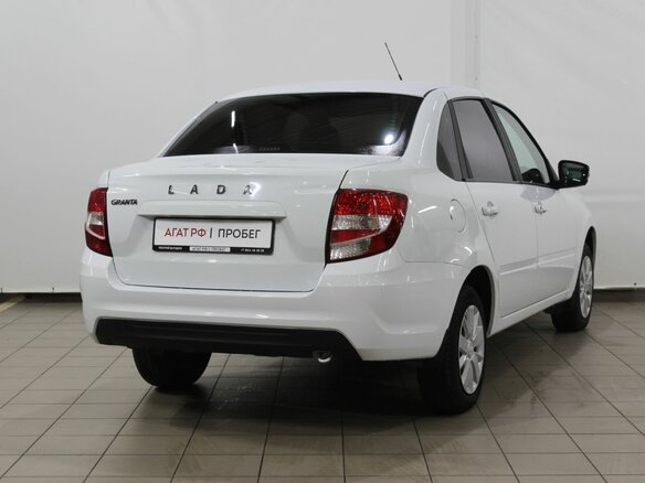 2023 Lada (ВАЗ) Granta I Рестайлинг, белый, 830000 рублей - вид 5