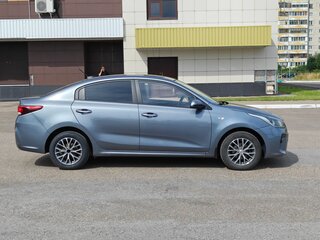 2020 Kia Rio IV, серый, 1250000 рублей, вид 4