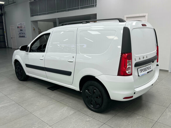 2022 LADA (ВАЗ) Largus, серебристый, 850000 рублей - вид 3