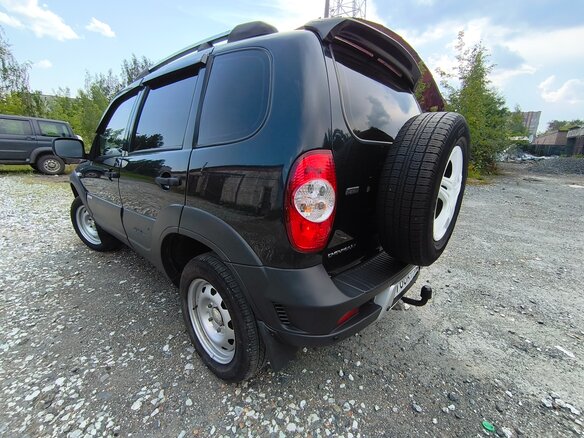 2012 Chevrolet Niva I Рестайлинг, чёрный, 535000 рублей - вид 6