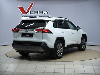 2022 Toyota RAV4 V (XA50), белый, 3800000 рублей, вид 5