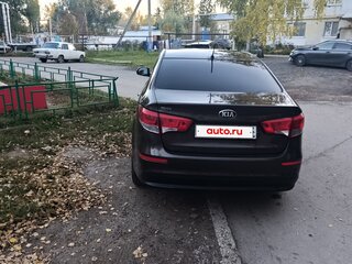 2015 Kia Rio III Рестайлинг, коричневый, 900000 рублей, вид 2