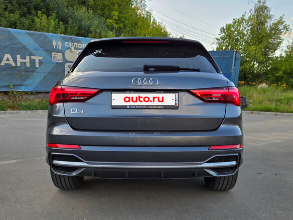 2020 Audi Q3 35 TFSI II (F3), серый, 3049999 рублей - вид 4