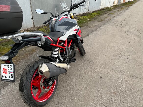 2021 BMW G 310 R, серый, 450000 рублей - вид 4