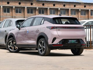 2026 Lynk & Co 06 I Рестайлинг, серый, 2737000 рублей, вид 4